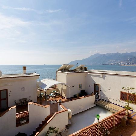 Beach Hotel 14Leoni B&B Salerno Bagian luar foto